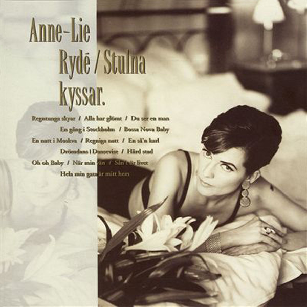 STULNA KYSSAR