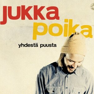 YHDESTÄ PUUSTA