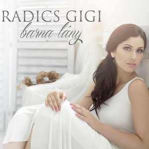 BARNA LÁNY