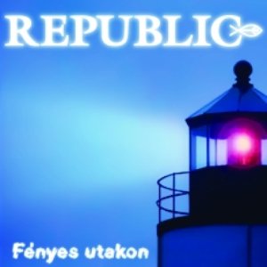 FÉNYES UTAKON