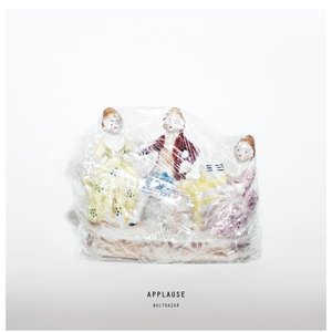 APPLAUSE