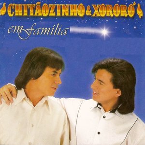 EM FAMÍLIA